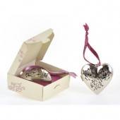 Ароматизатор воздуха в форме маленького сердца «Шелковое перышко»