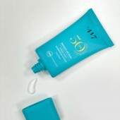 Сонцезахисний зволожуючий лосьйон для обличчя з легкою текстурою SPF-50  - Sale